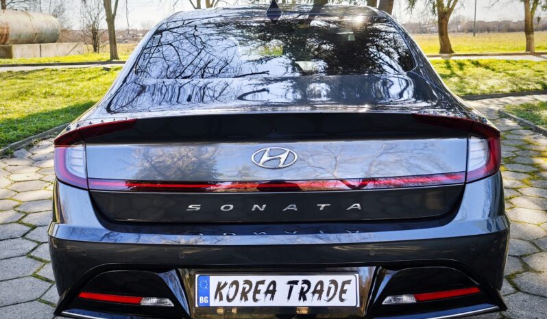 
								Hyundai Sonata									