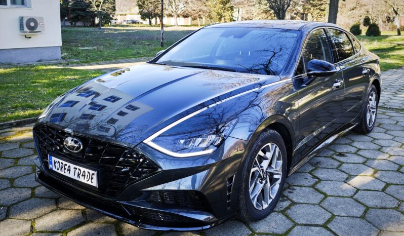
								Hyundai Sonata									