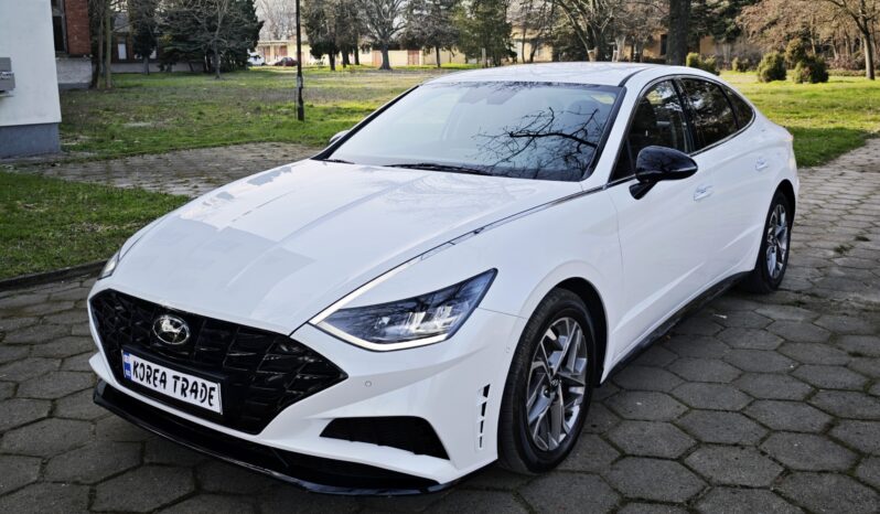 
								Hyundai Sonata									