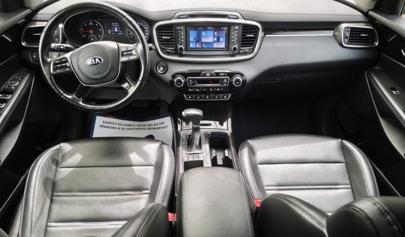 
								KIA SORENTO									