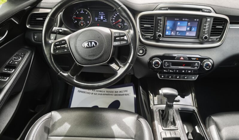 
								KIA SORENTO									