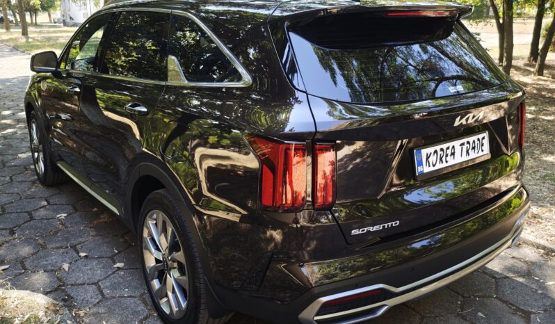 
								KIA SORENTO 6 seats									