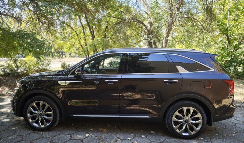 
								KIA SORENTO 6 seats									