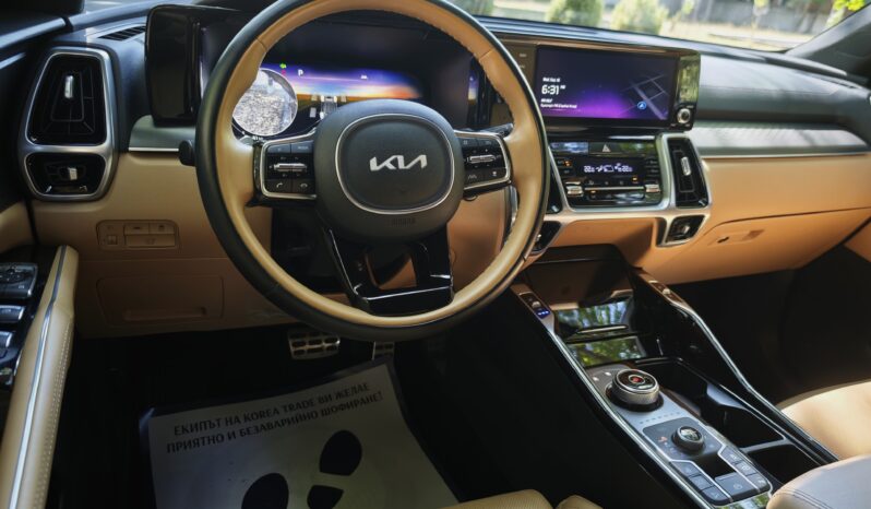 
								KIA SORENTO 6 seats									