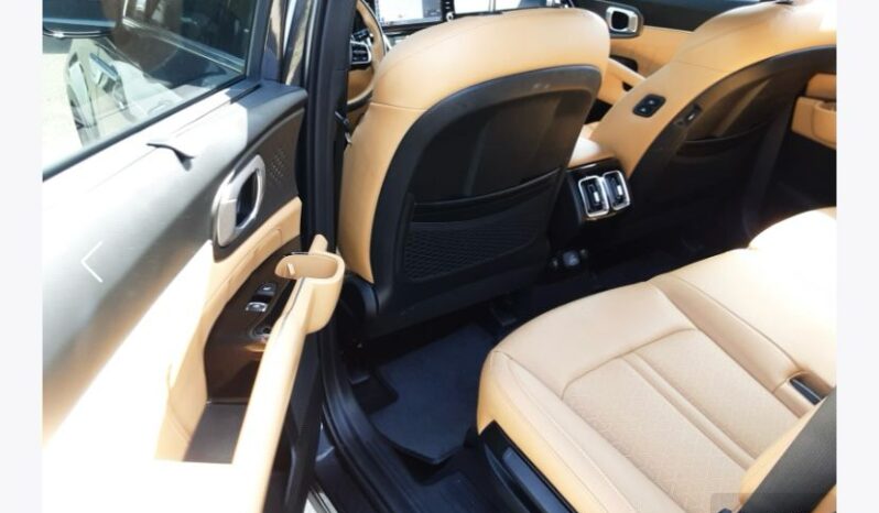 
								KIA SORENTO									