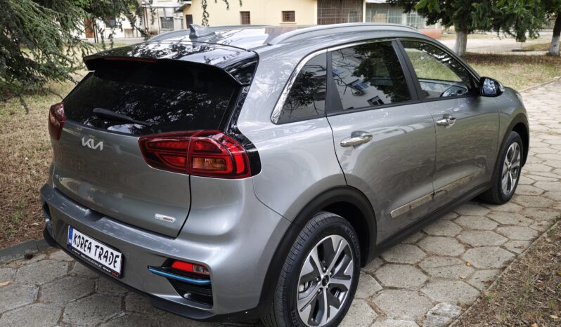 
								KIA NIRO									