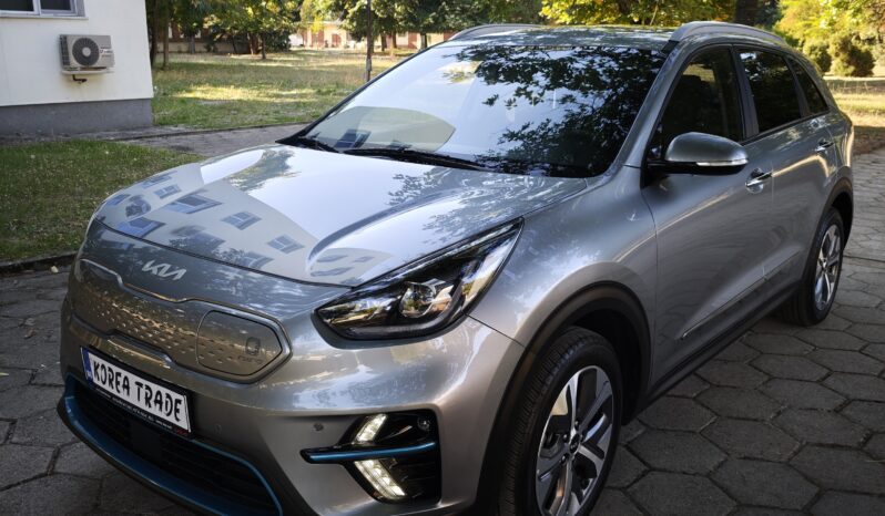 
								KIA NIRO									