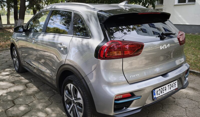 
								KIA NIRO									