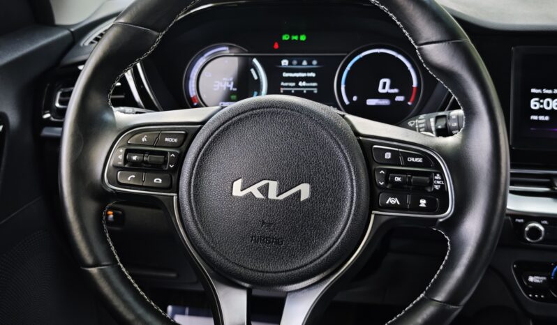 
								KIA NIRO									