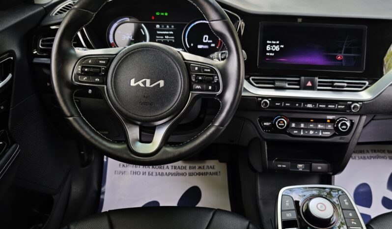 
								KIA NIRO									