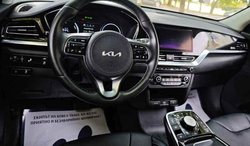 
								KIA NIRO									
