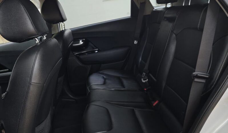 
								KIA NIRO									
