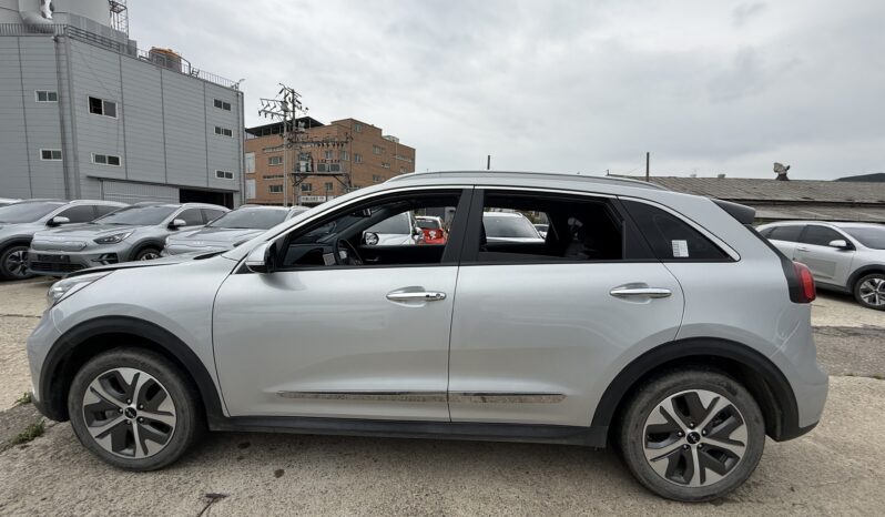 
								Kia Niro									