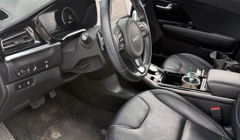 
								KIA NIRO									