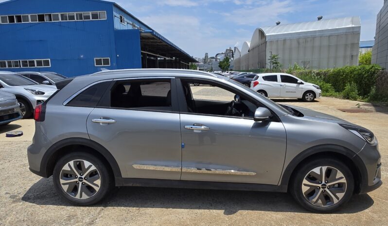 
								Kia Niro									