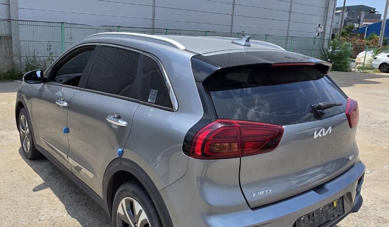 
								Kia Niro									