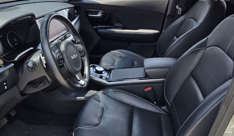 
								Kia Niro									
