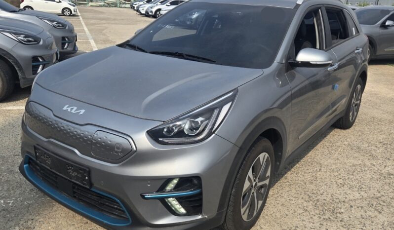 
								KIA NIRO									