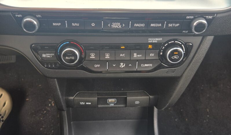 
								KIA NIRO									