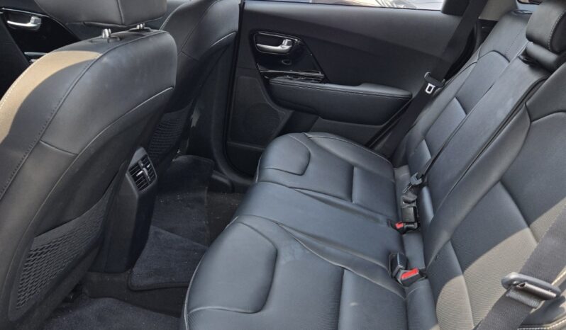 
								KIA NIRO									