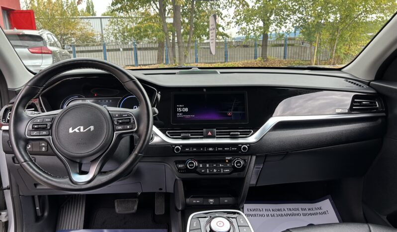 
								KIA NIRO									