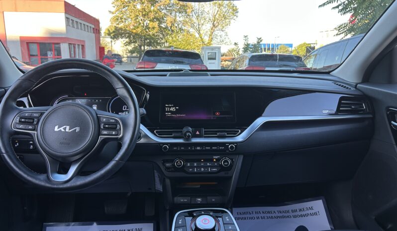 
								KIA NIRO									