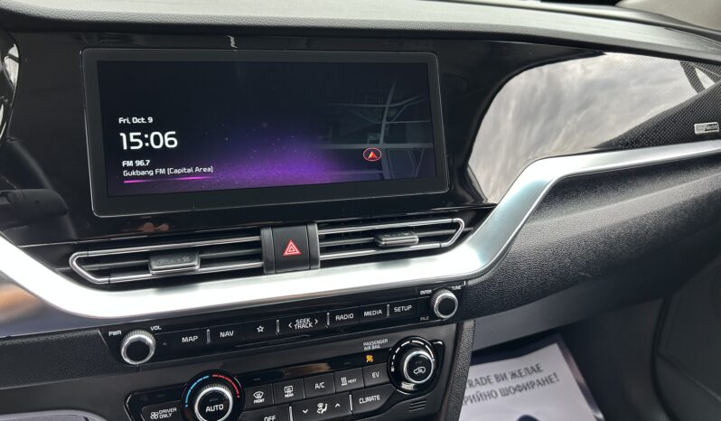 
								KIA NIRO									