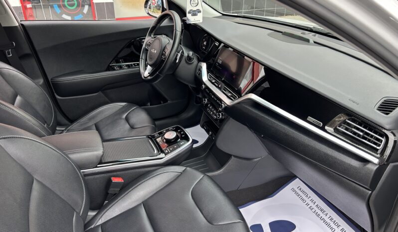 
								KIA NIRO									