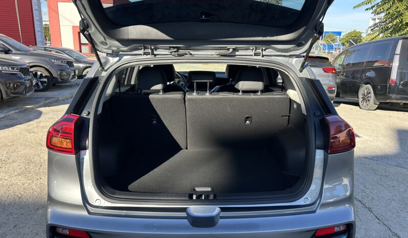 
								KIA NIRO									