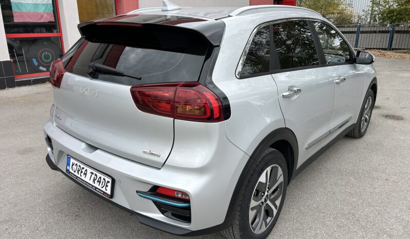 
								KIA NIRO									