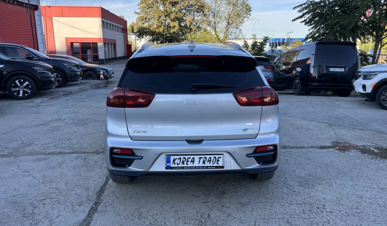 
								KIA NIRO									