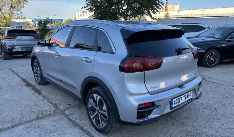 
								KIA NIRO									