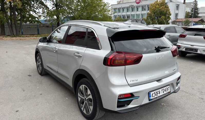 
								KIA NIRO									