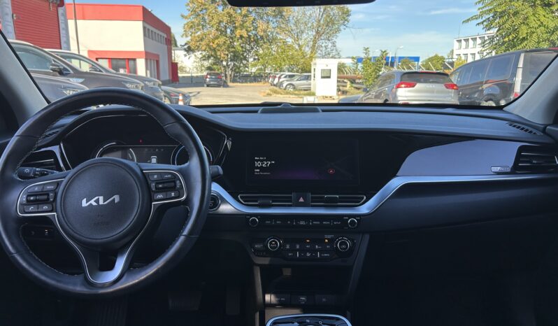 
								KIA NIRO									