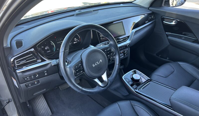 
								KIA NIRO									