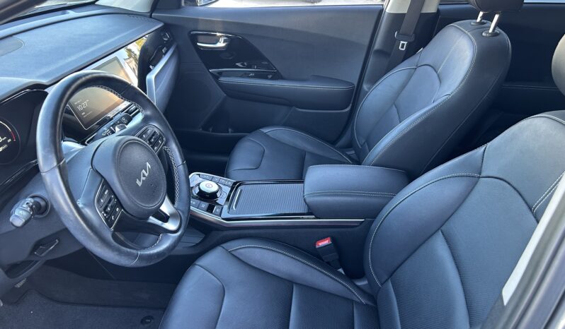 
								KIA NIRO									