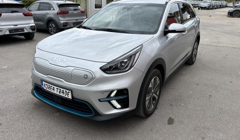 
								KIA NIRO									