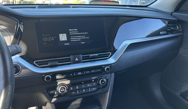 
								KIA NIRO									